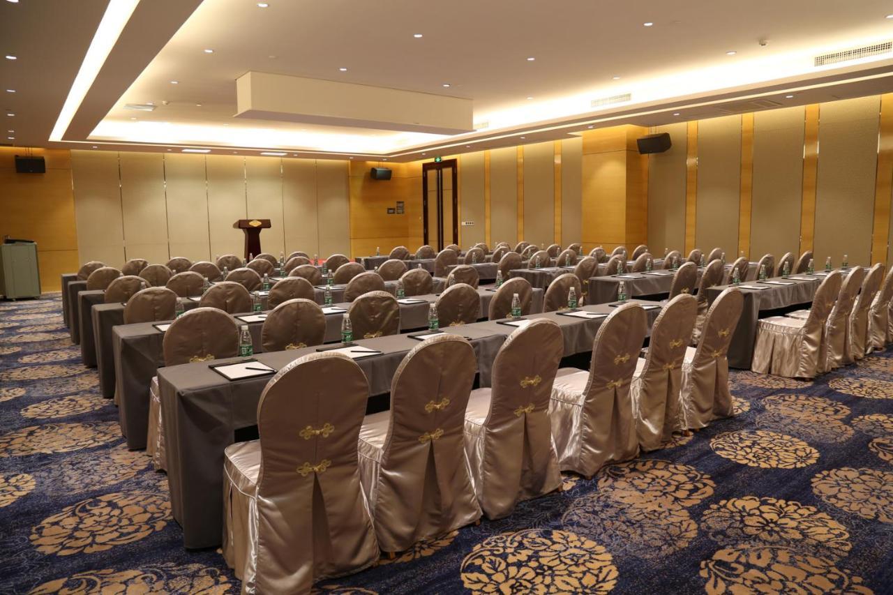 Guangzhou Changfeng Gloria Plaza Hotel מראה חיצוני תמונה