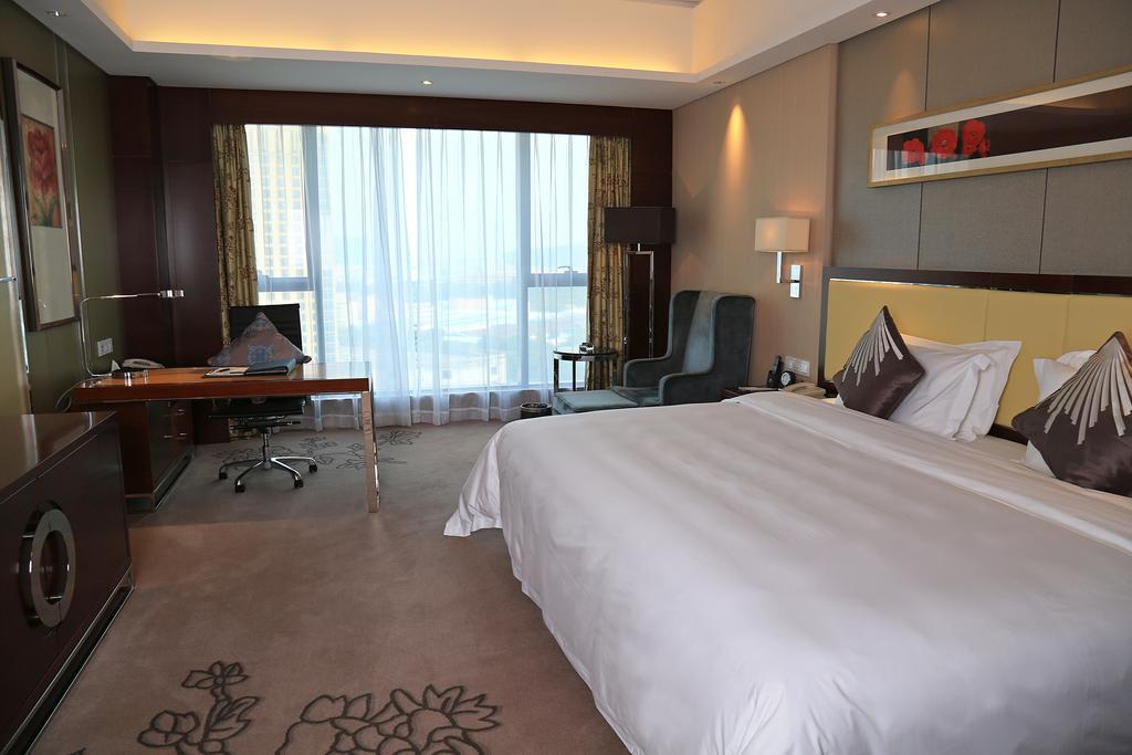 Guangzhou Changfeng Gloria Plaza Hotel חדר תמונה
