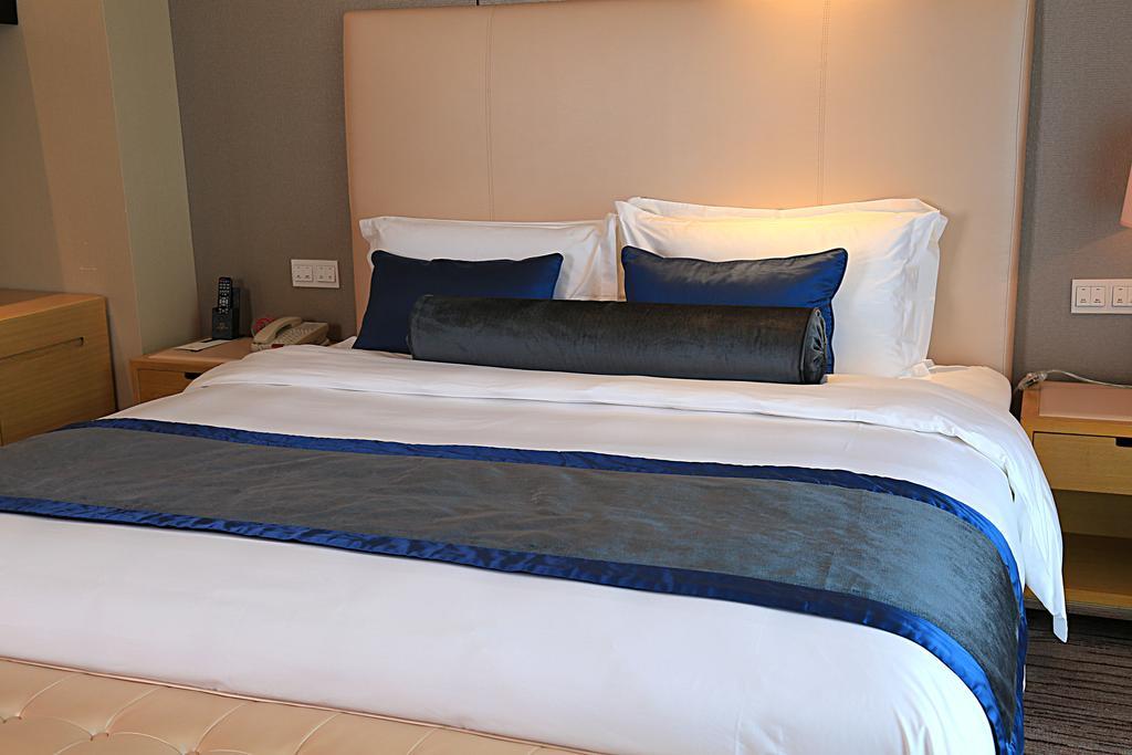 Guangzhou Changfeng Gloria Plaza Hotel חדר תמונה